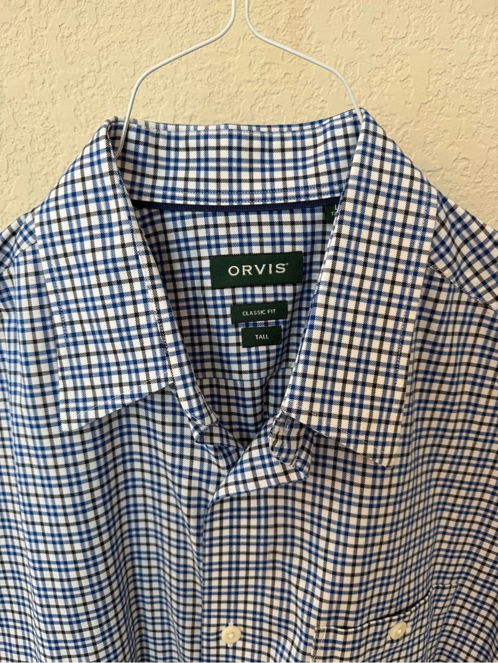 Orvis Blue and White Check Men's Button-Down Shiet. Size LT.